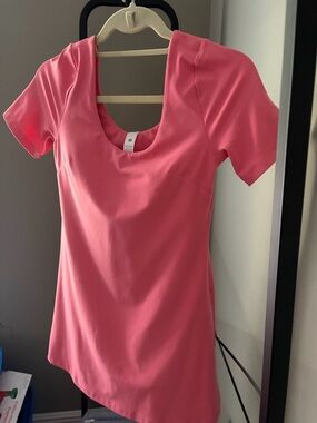 lululemon athletica Scoop Neck Short Sleeve Top - Coral Pink